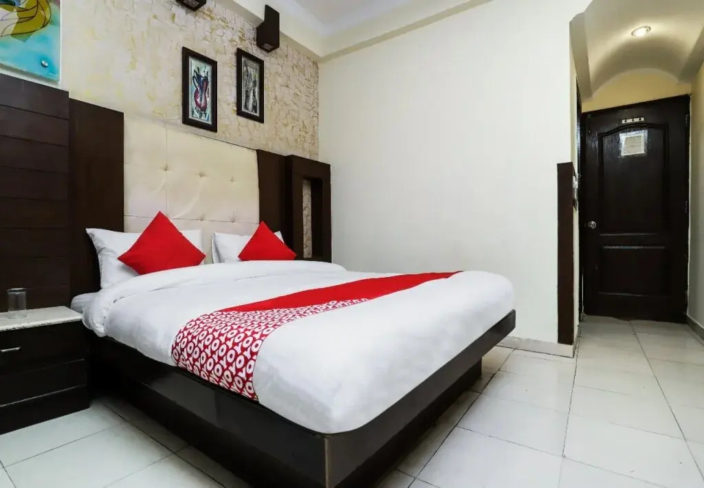 Hotel Maanvi