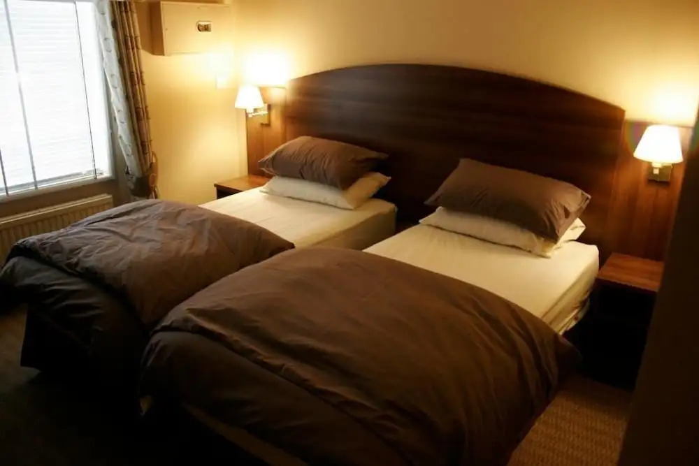 The Railway Tavern Hotel