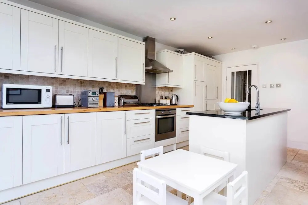Chiswick Cottage Charm