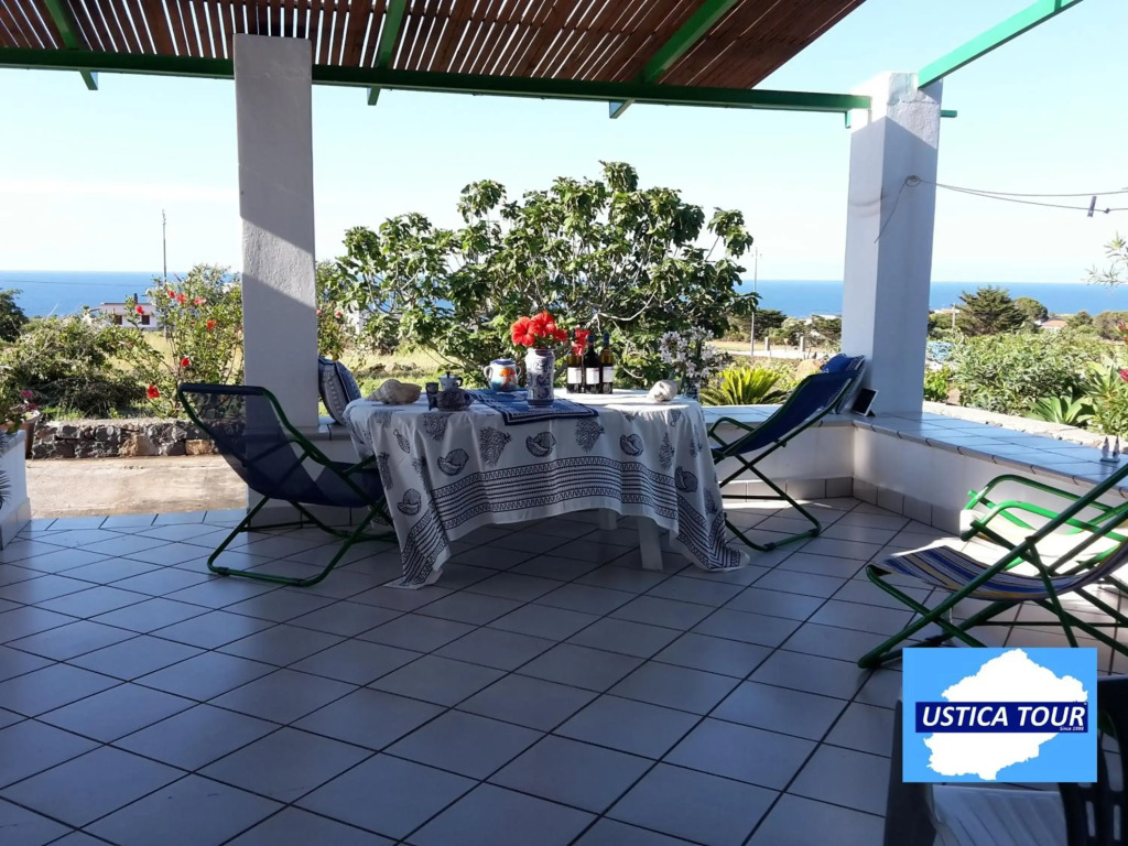 UsticaTour Apartments and Villas