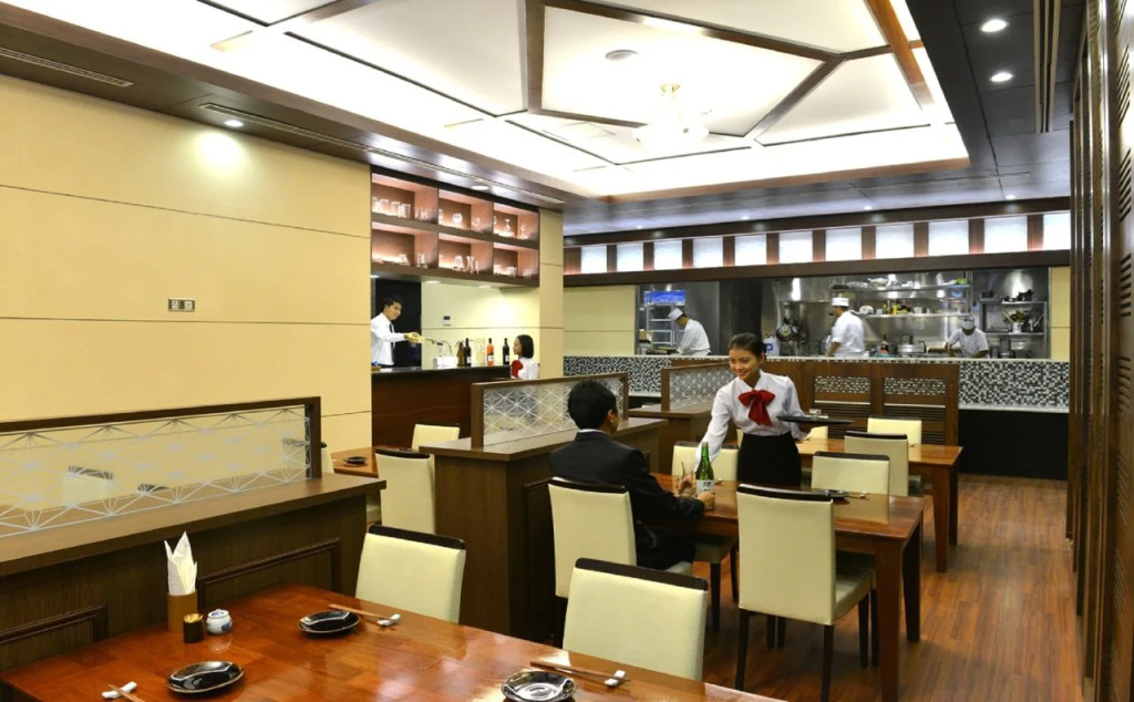 Cherry Hills Hotel