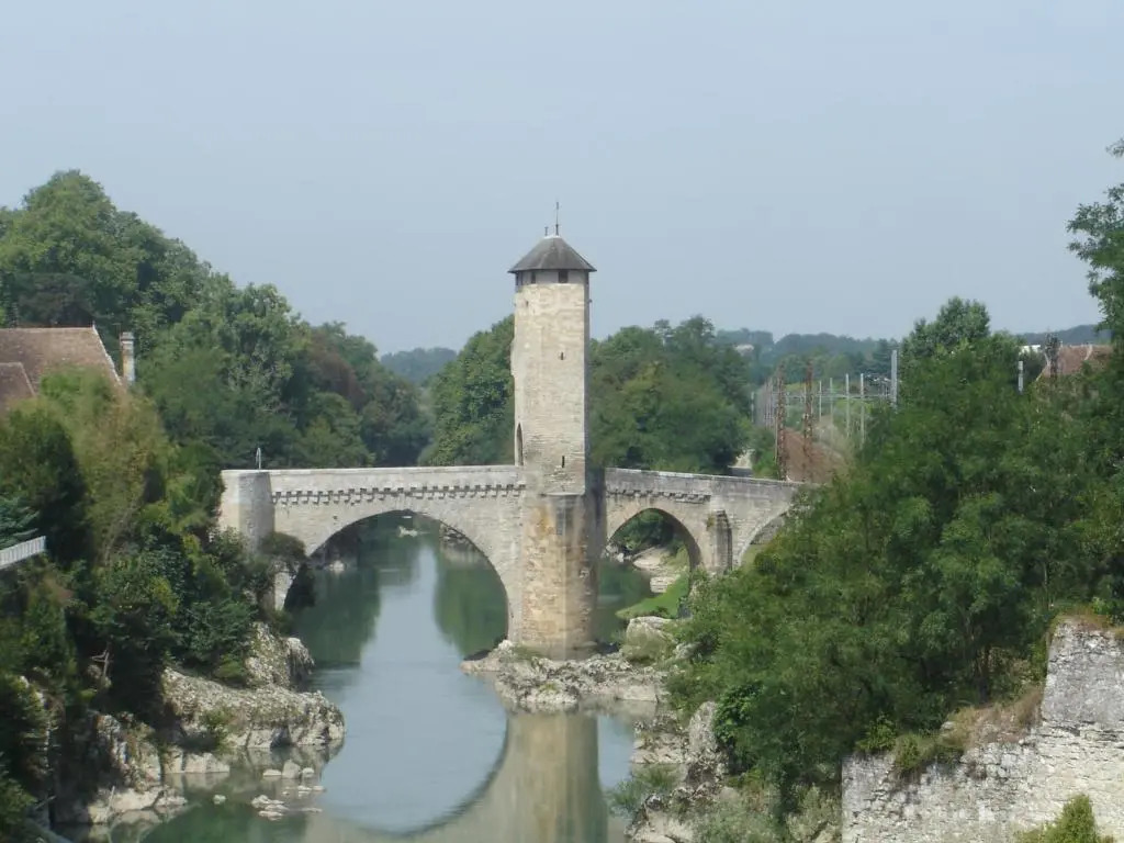 Côté Cour