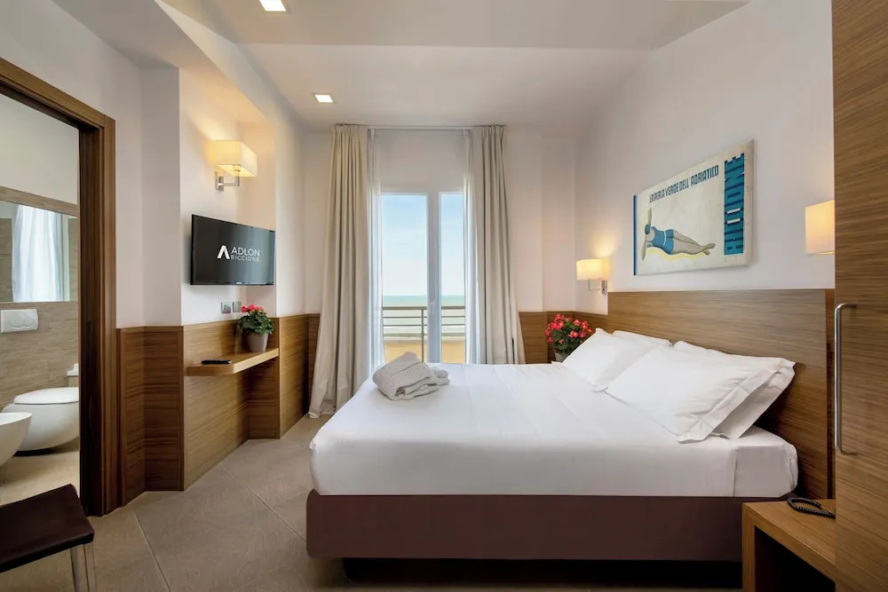 Hotel Adlon - FRONTE MARE