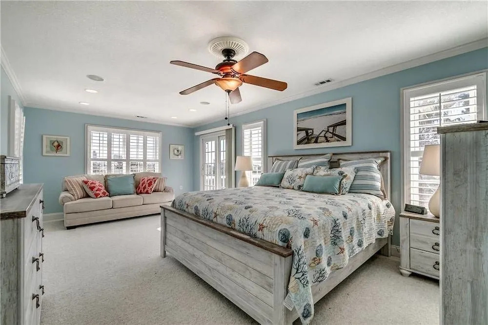 Beachwalk III - 4 Br home by RedAwning