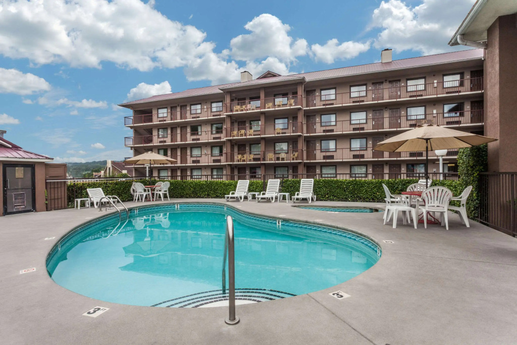 Baymont by Wyndham Pigeon Forge near Island Drive