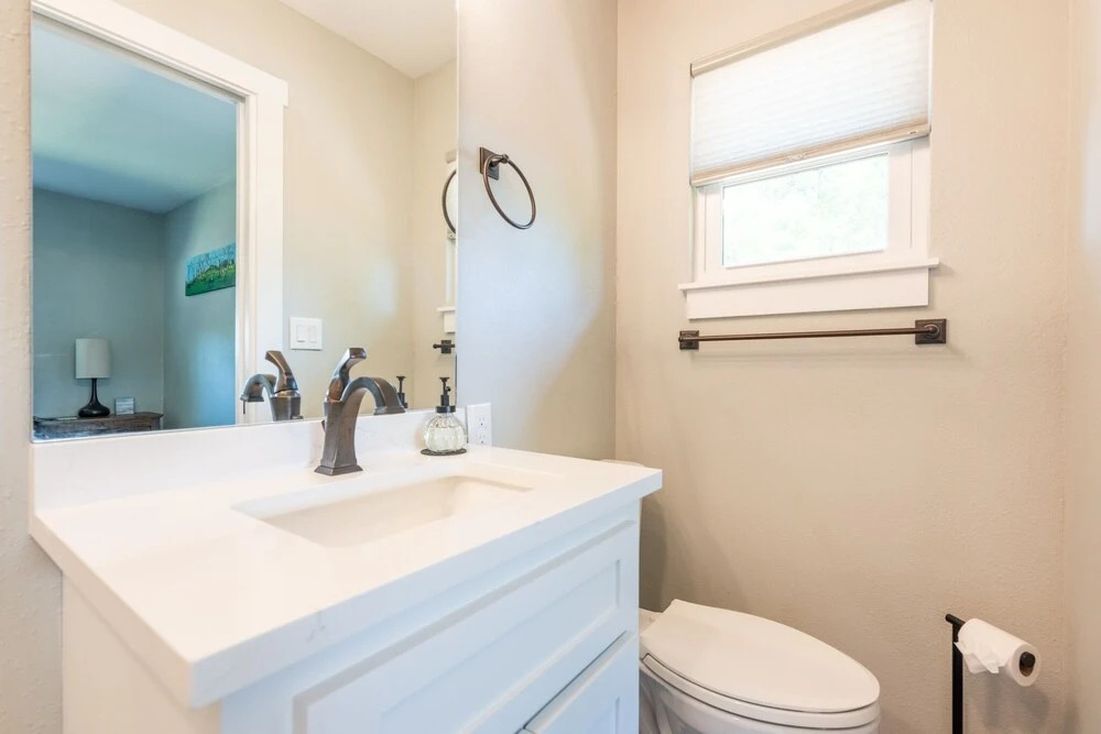 Zander Haus 3 Bedroom Home by RedAwning