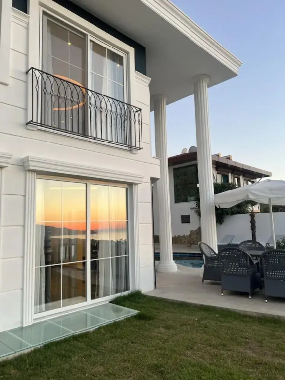 Amazing House With Private Pool in Antalya