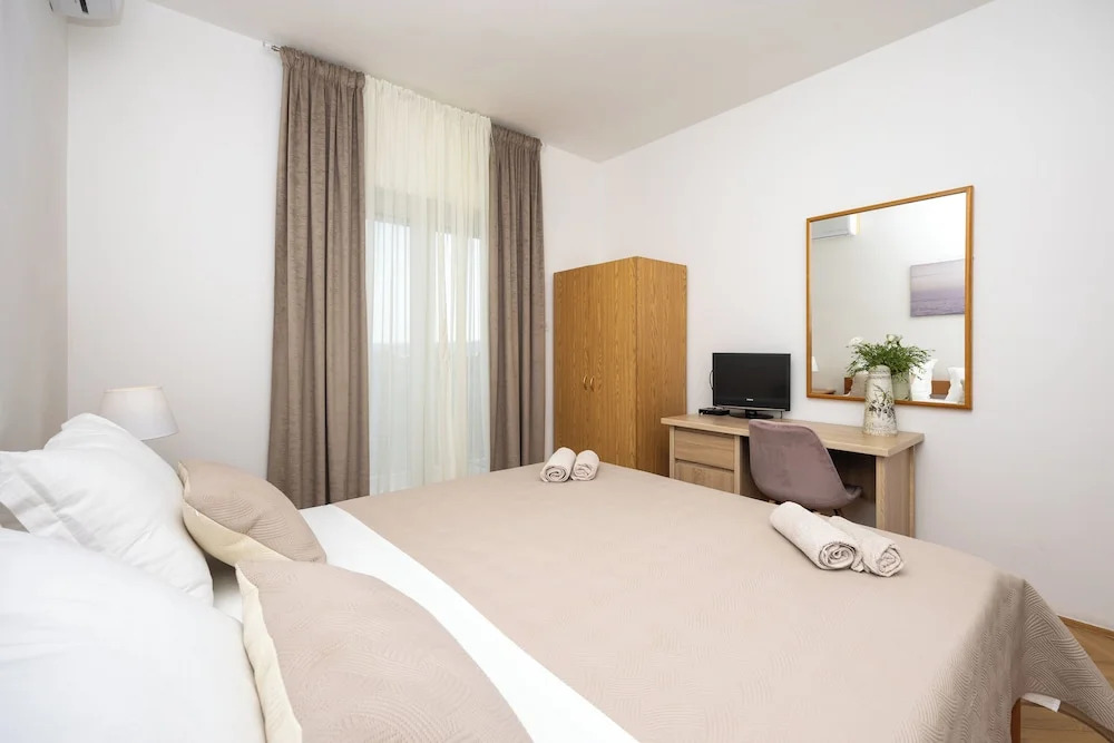 Double bed Room With Private Bathroom and Balcony
