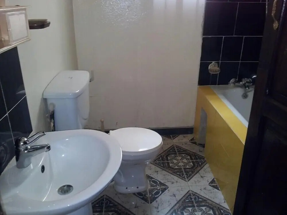 lilis Apartments