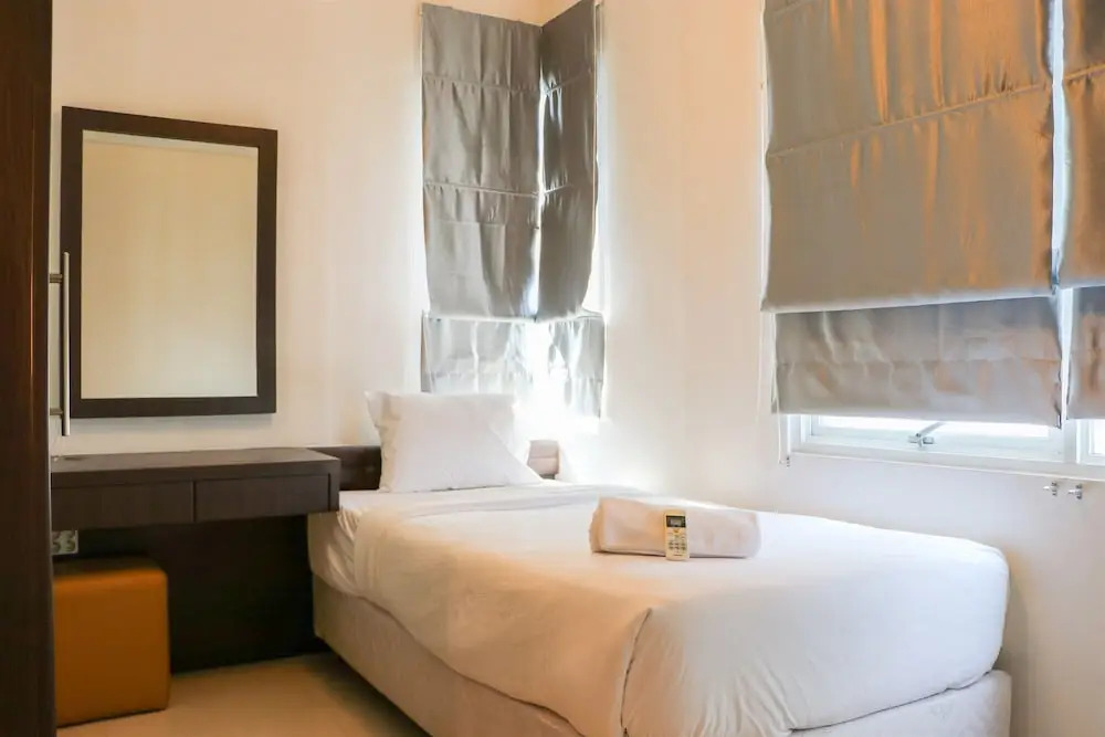 Full Furnished With Comfort Design 2Br Apartment At Thamrin Residence