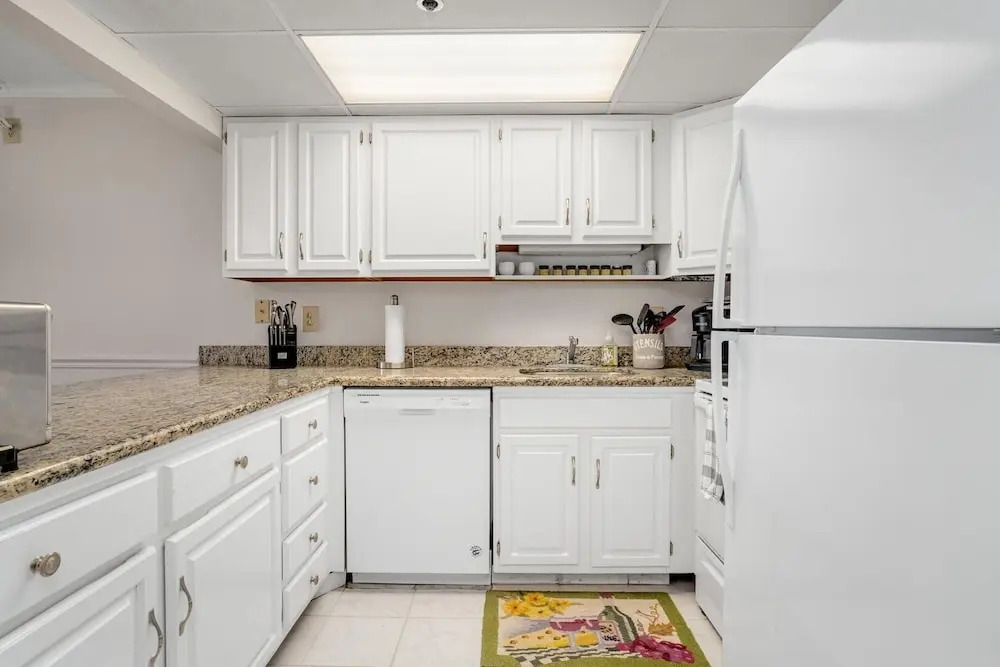 Marigot Beach 103 2 Bedroom Condo by RedAwning