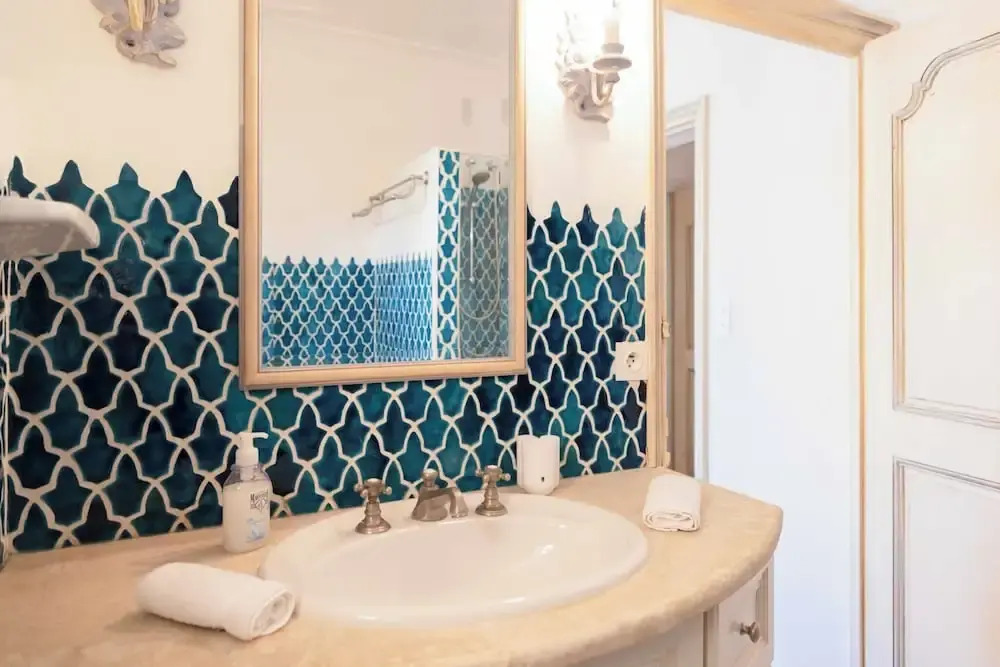 Magnificent House With Swimming Pool - 5br/10p - Gassin
