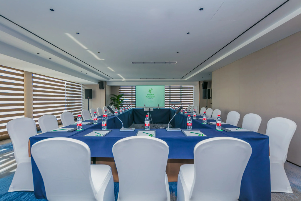 Holiday Inn One Thousand Island Lake by IHG