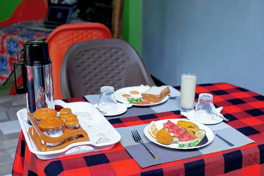 L&j modern backpackers BnB