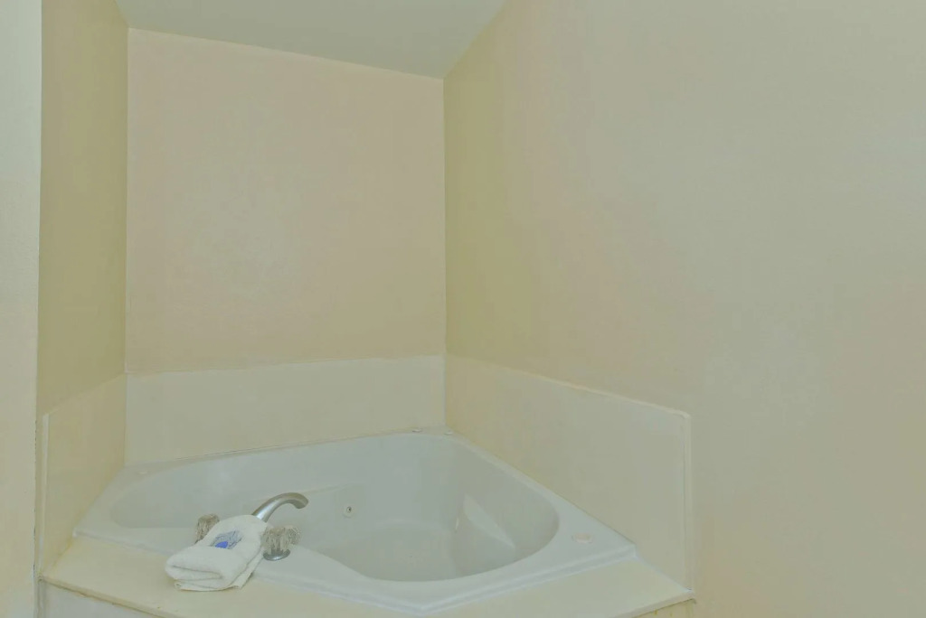 Americas Best Value Inn & Suites Haltom City Ft. Worth