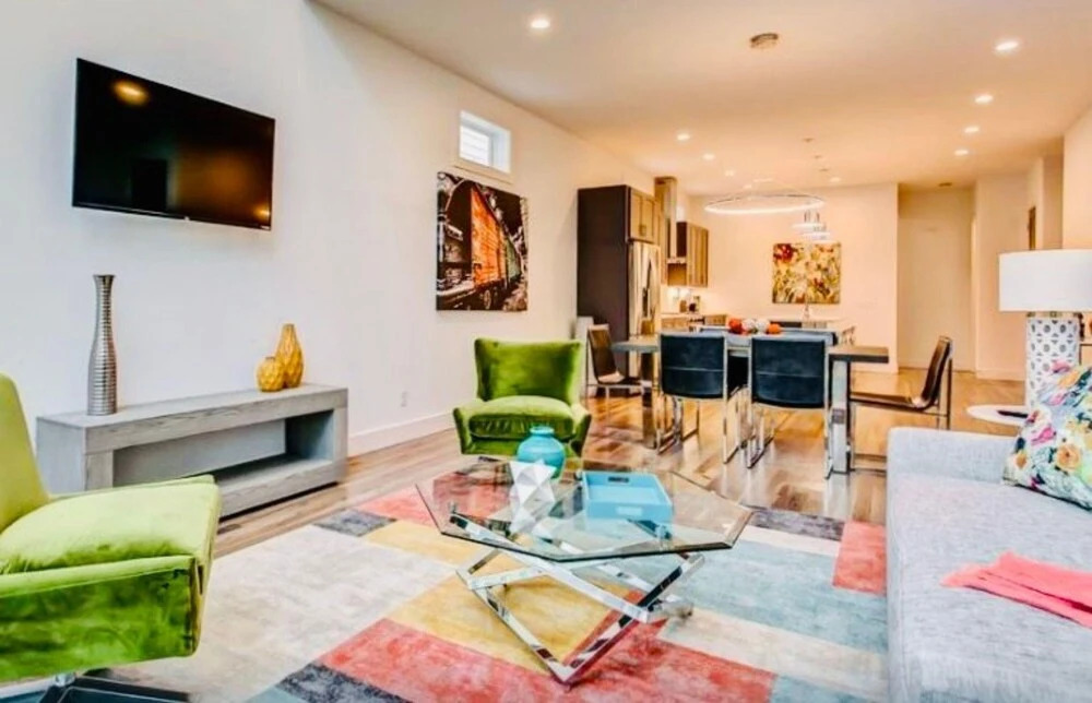 2 Modern Luxurious Side by Side Townhomes by Music City Luxury Stays