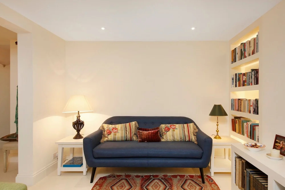 Stunning 2 Bedroom Apartment With Garden in Notting Hill