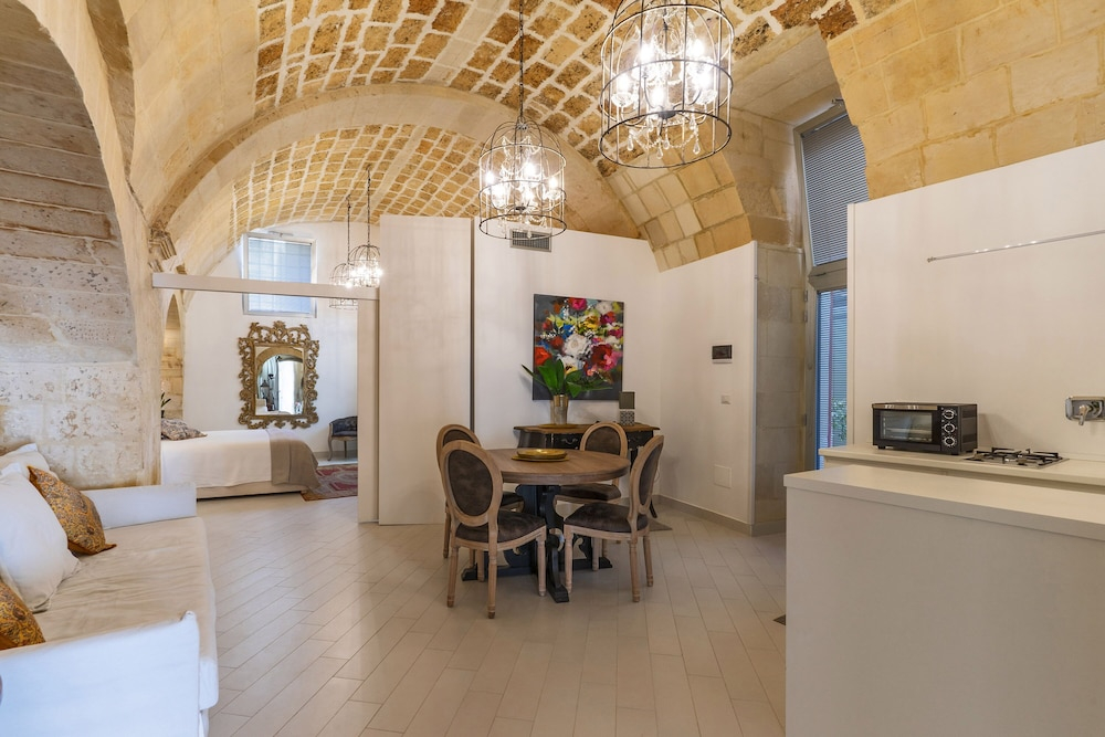 2870 Casa dei Nonni di via Idomeneo - Suite Platino by Barbarhouse