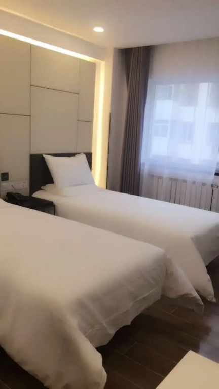 Yulong Garden Grand Hotel