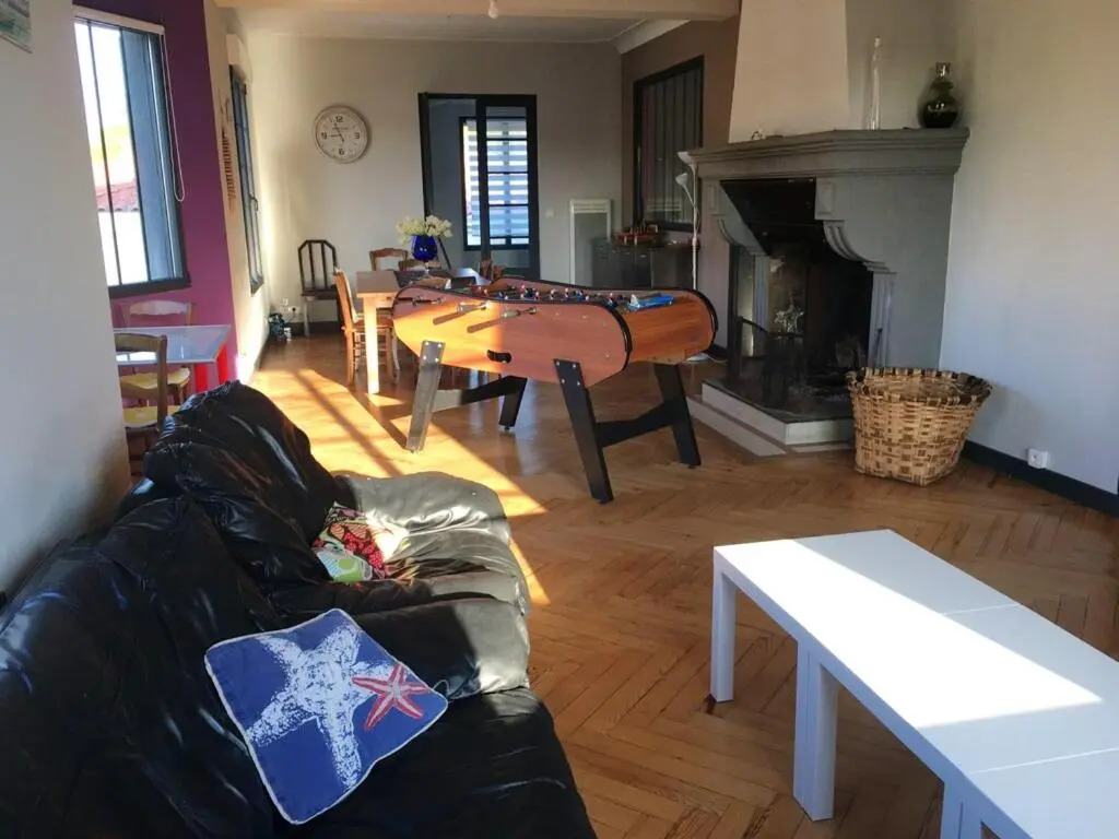 Villa élégante à Biscarrosse avec piscine privée