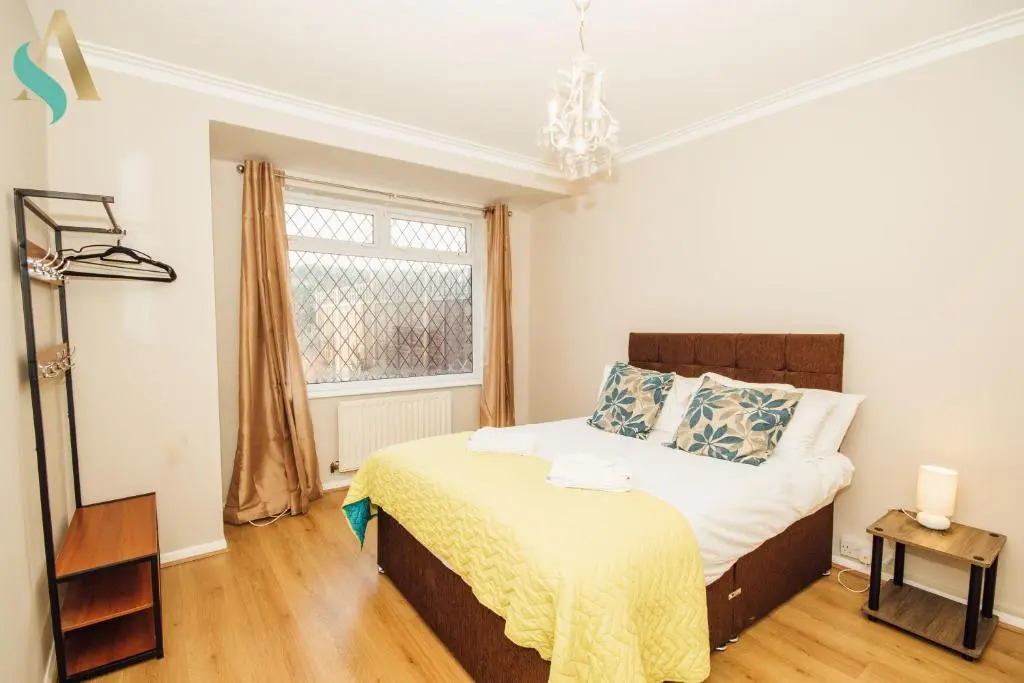 Laburnum View