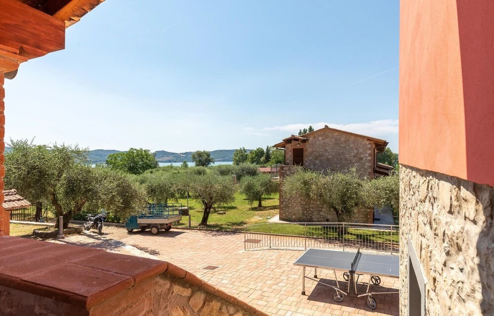 6 Bedroom Cozy Home In Passignano Sul T