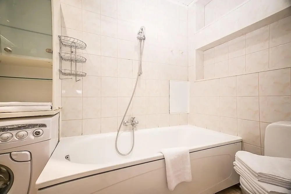 Ап-ты WINWINSTAY с вид. на реку, Старый город