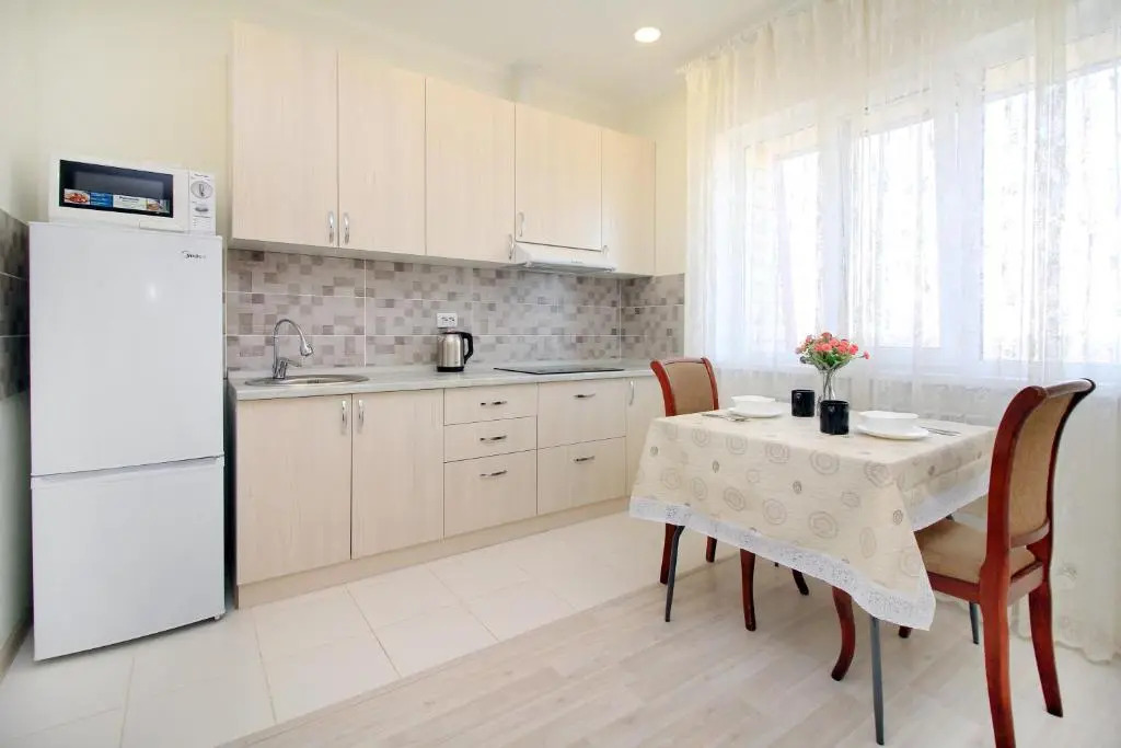 ZhK Raduzhnyj bereg apartamenty bliz aeroporta RB343