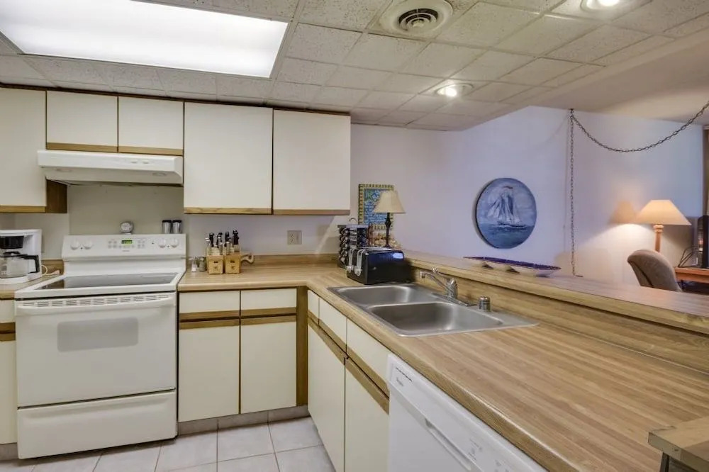 Rainbow 709 - 1 Br Condo