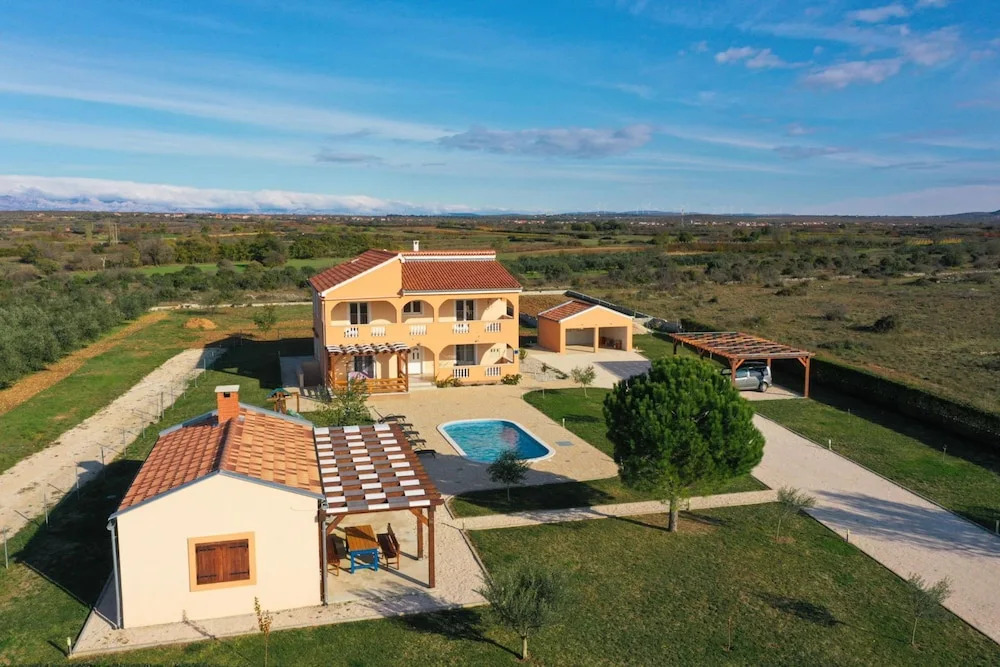 Villa Levatinka ZadarVillas