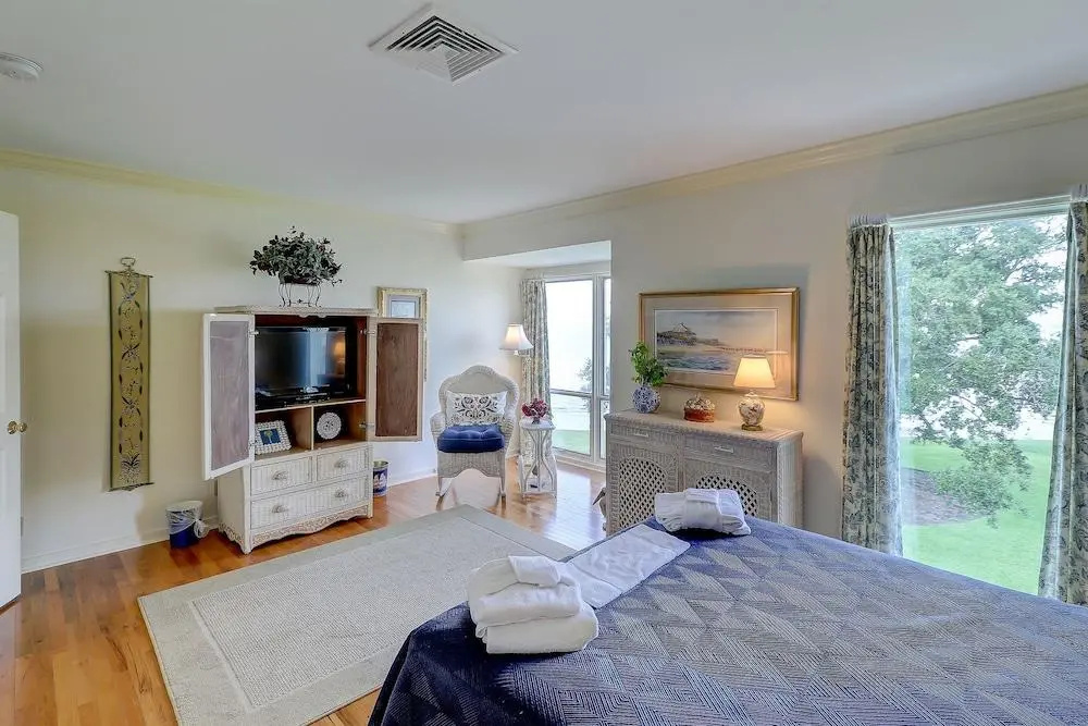 Schooner Court 704 by RedAwning