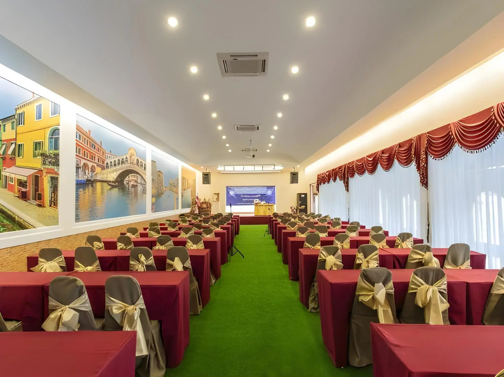 Thada Chateau Hotel