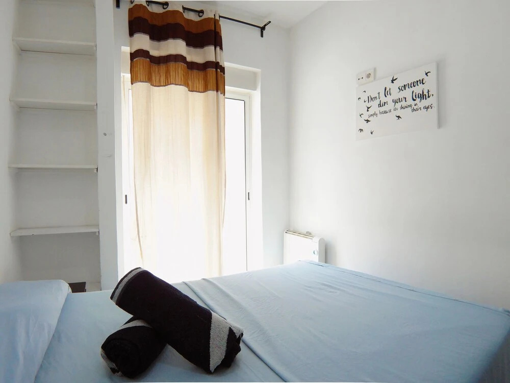 Apartamento en bajos cercano a Principe Pío AZBEXC
