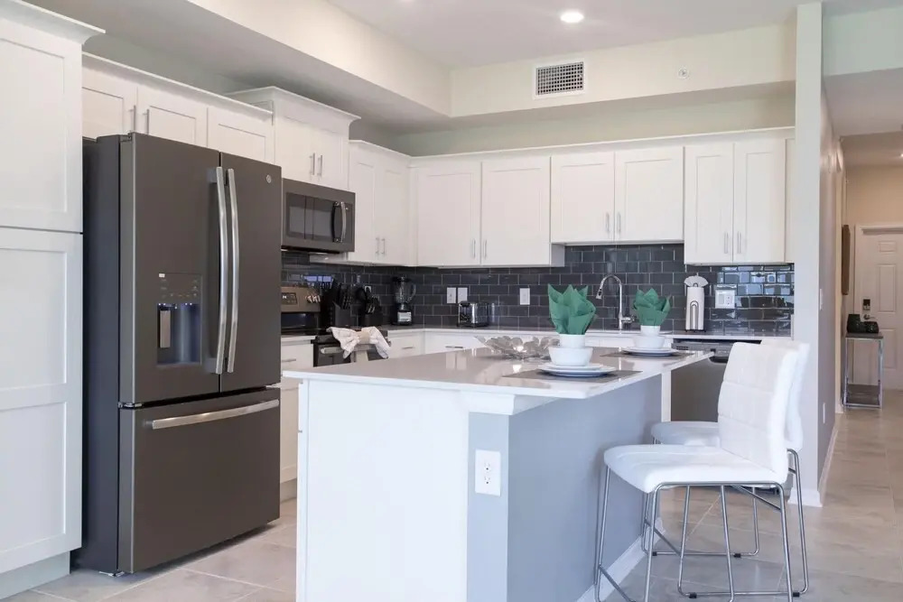 Stunning 2 Bd Close to Disney Storey Lake 203 3180