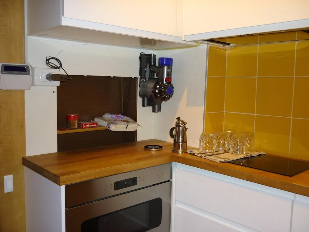 Studio in Meran, With Shared Pool and Furnished Balcony Near the Slopes