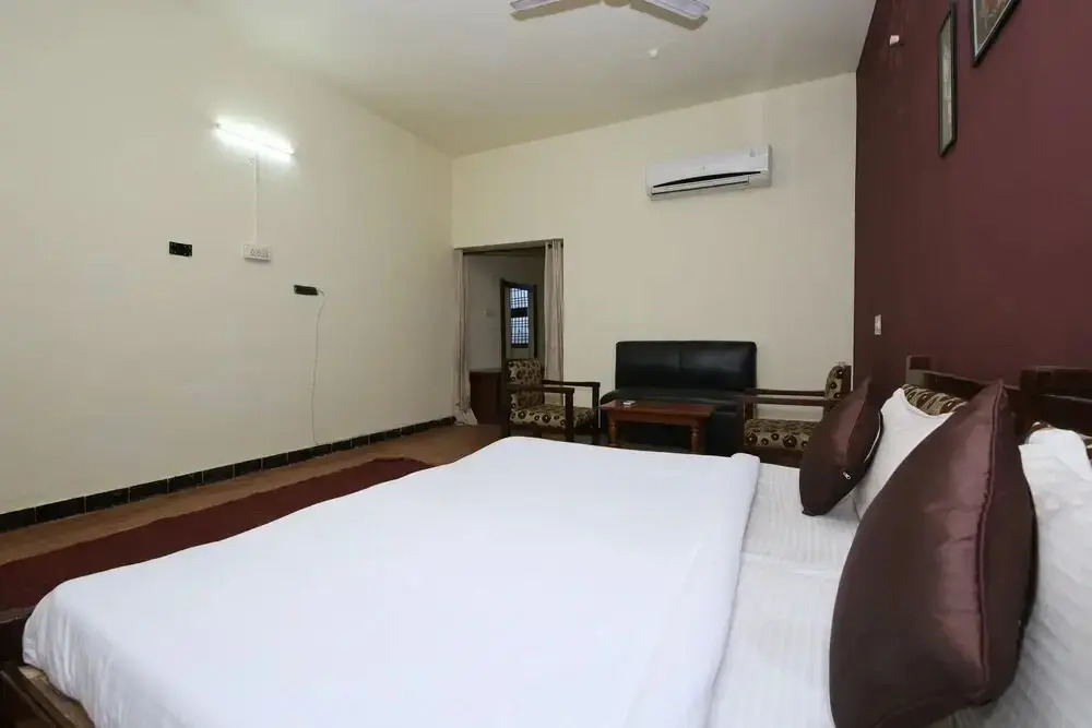 Barasingha Resorts by OYO Rooms