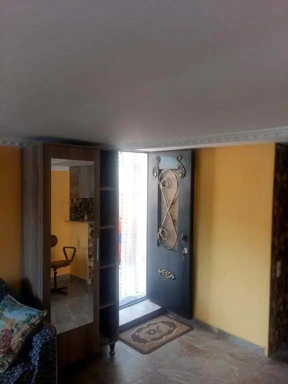 Home in Noneshvili str 1