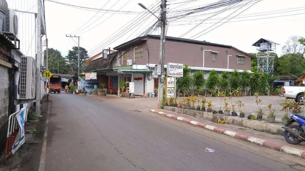 Thongphaphum Place