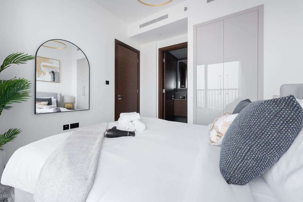 Meydan Apartment Sleeps 4 With Great Amenities