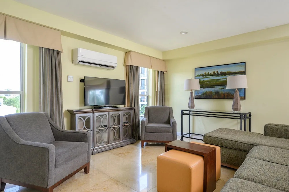 The S Of Las Olas Luxe Penthouse & Pool 2 Bedroom Hotel Room
