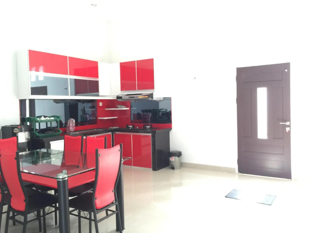 Golden Hawaii Residence & Villa, Singkawang