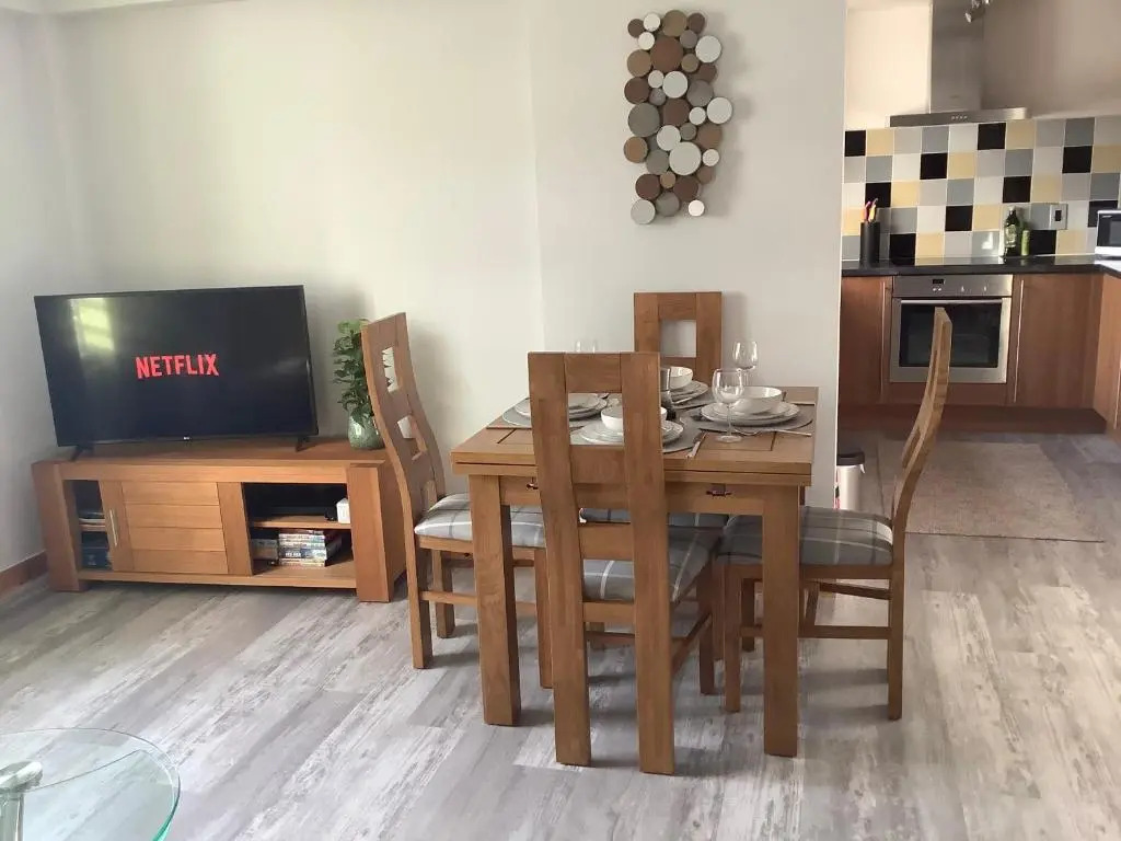 37 Farraline Court, City Centre apartment