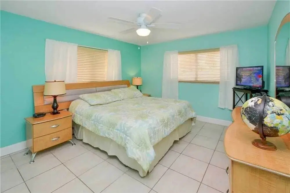 Waves-16 - Waves 16 1 Bdrm Beautiful Cond One-bedroom Apartment