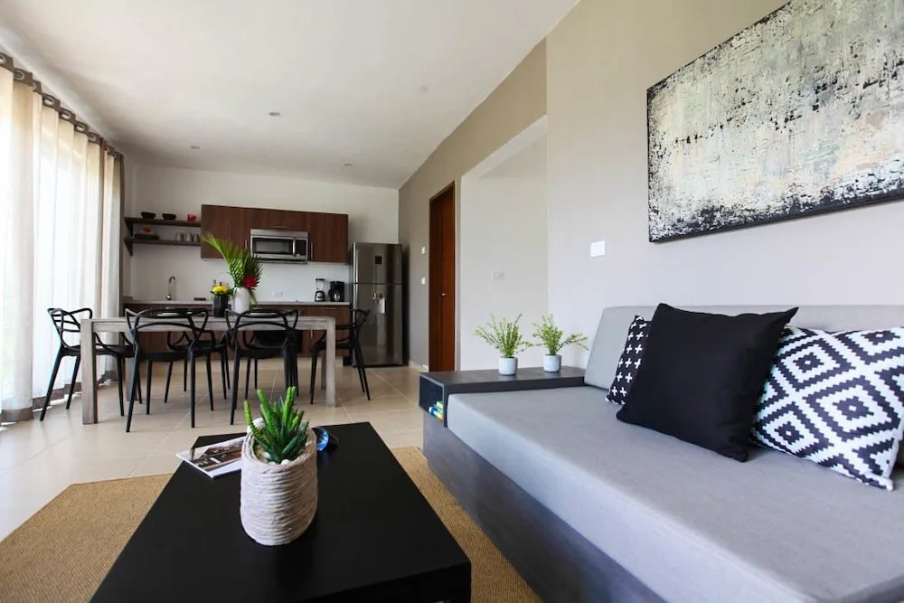 Tony Condo 2 bedroom sleeps 4