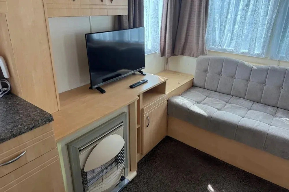 2 Bedroom Caravan Sleeps 6 -free Parking -Tv -wifi