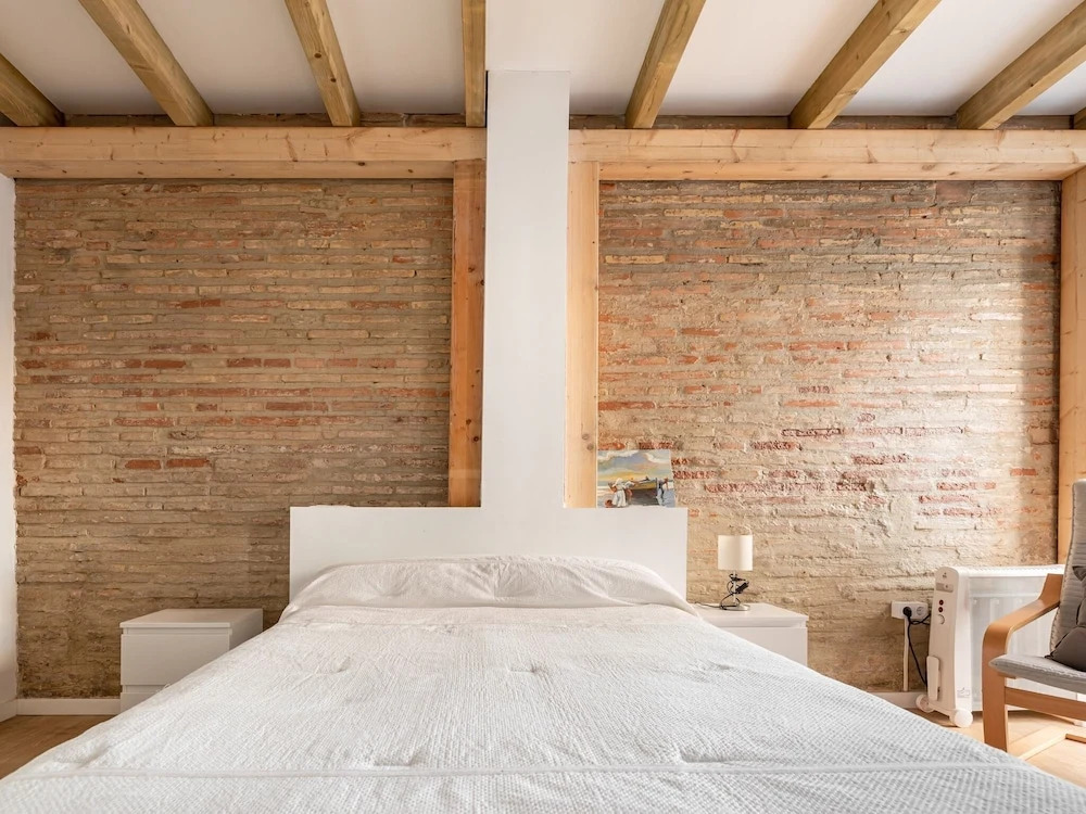 Elegant Holiday Home in Valencia near Sea Beach