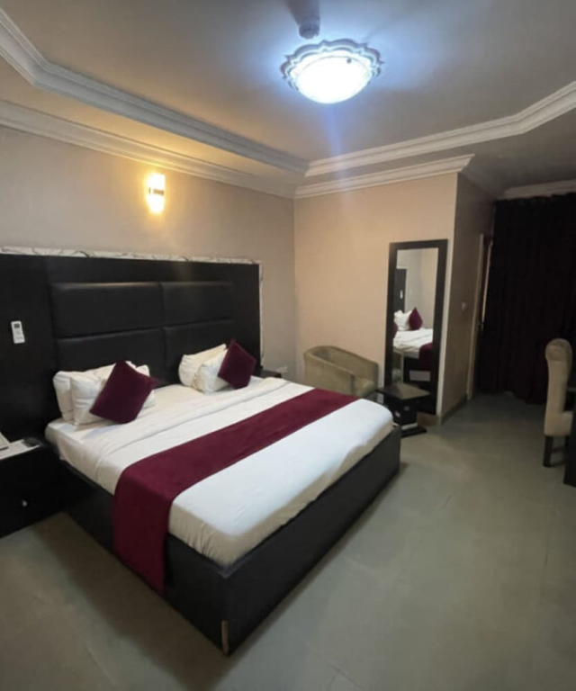 Grand Maridos Hotel