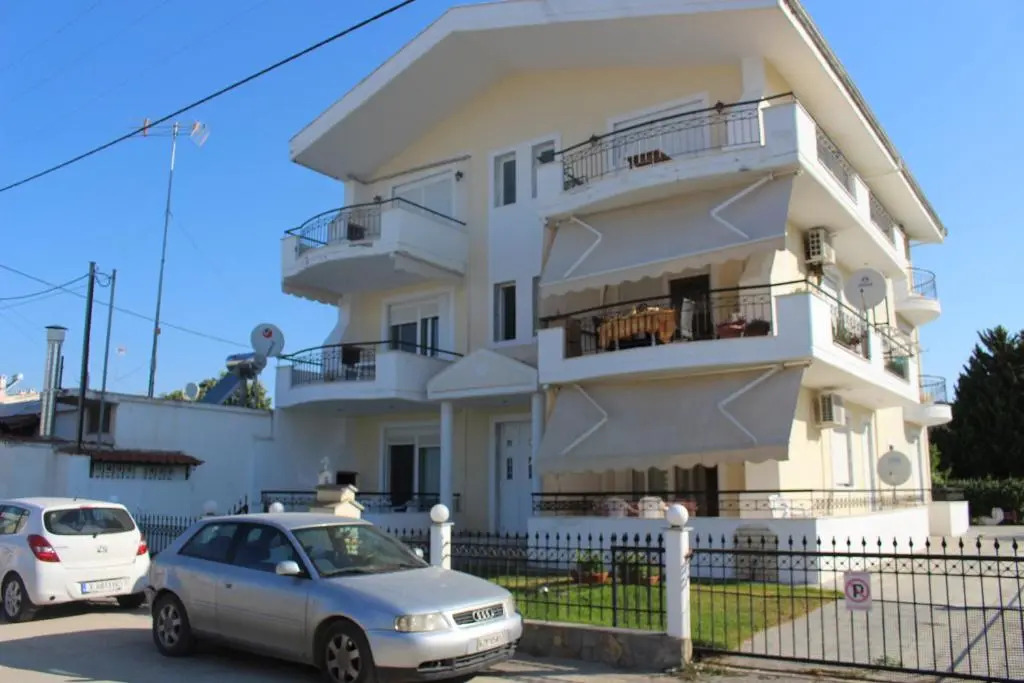 Paralia Ofriniou GR sunrise apartments 3