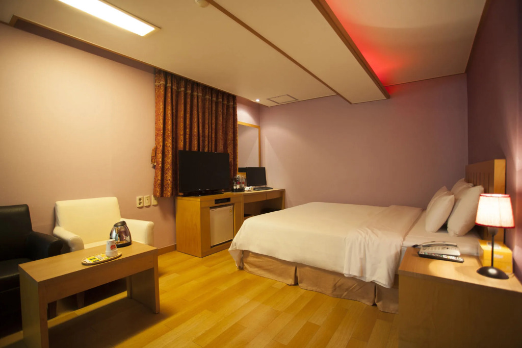 Prince Hotel