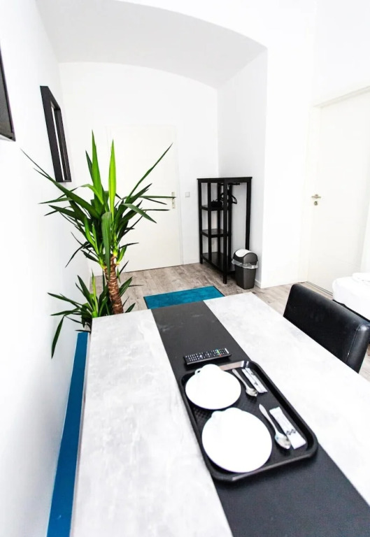 Huxx Rooms